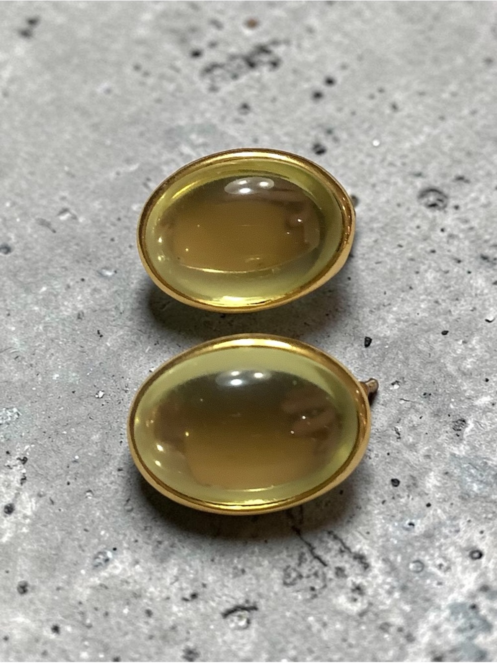 Vintage TRIFARI Earrings Jelly Belly Cabochon Faux Peridot Gold Clip On